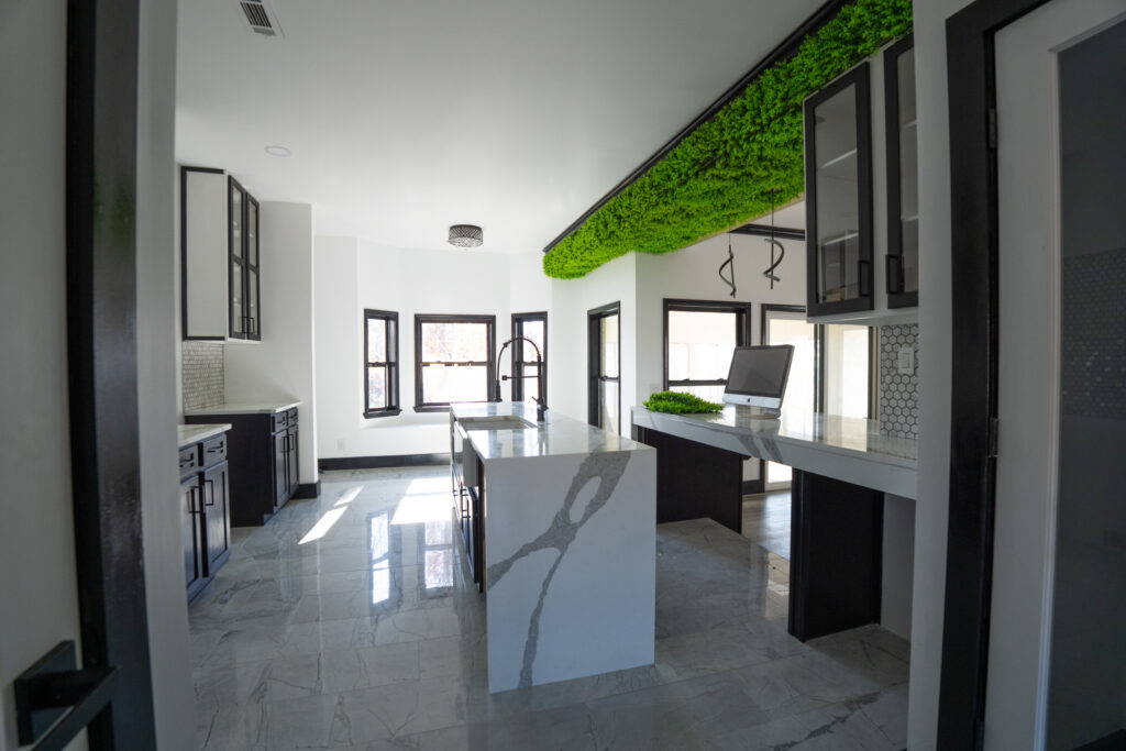 Oriole Drive House — photo 4