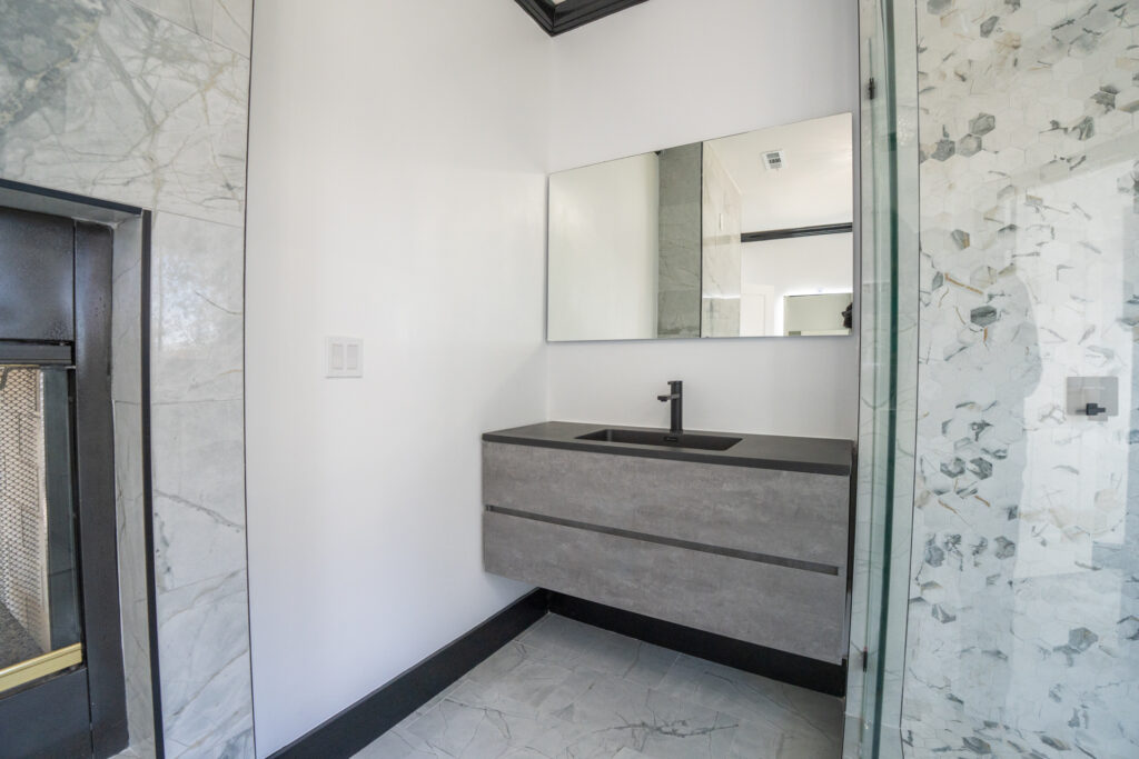 Oriole Drive House — photo 12